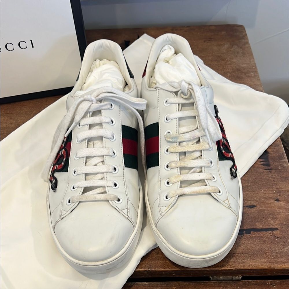Gucci White Sneakers with Red and Green Snake Design - Picture 3 of 10